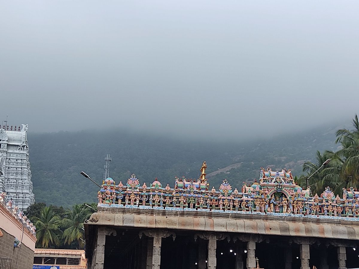 Arunachaleswara Temple: 3rd Agni Lingam - Famous Temples Of India