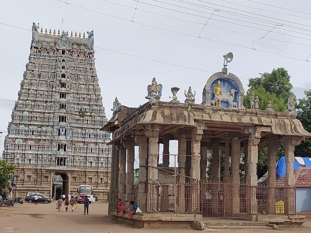 Rajagopalaswamy Temple Mannargudi: 10th CE Famous Dakshina Dvaraka