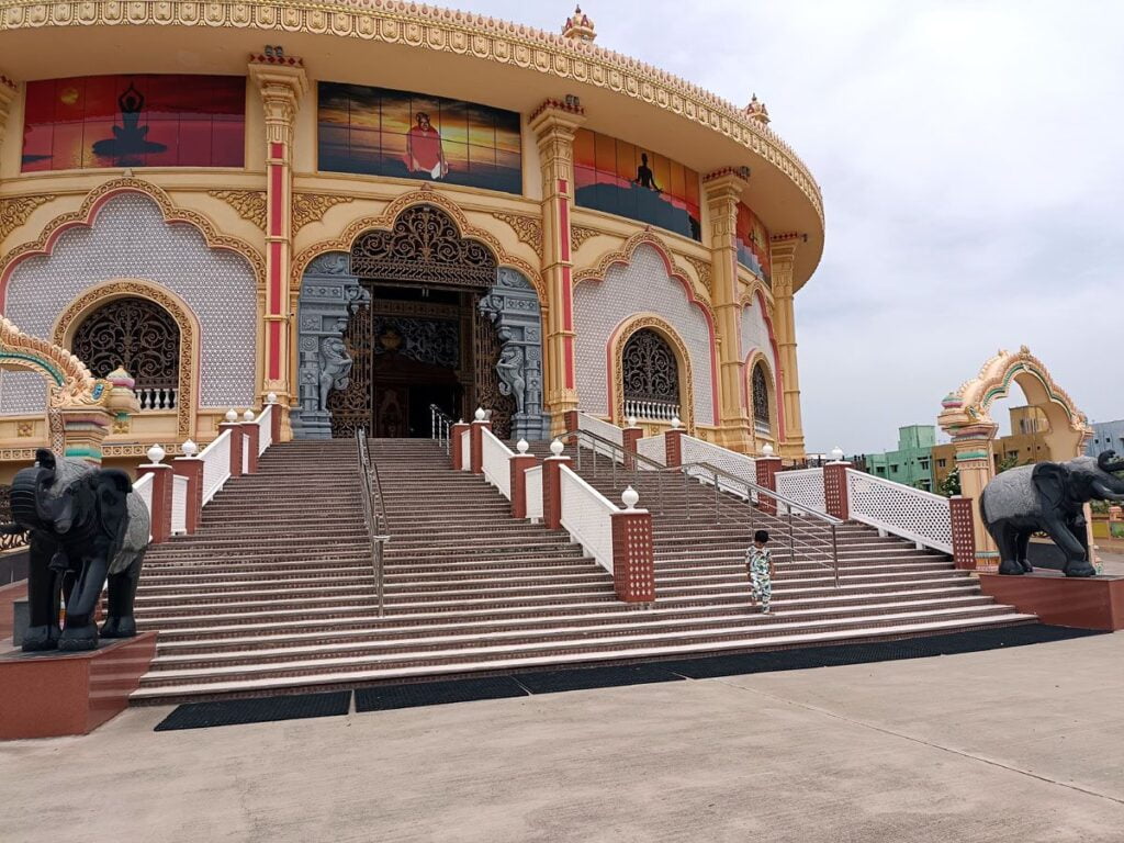 2000 Yrs Om Shakthi Temple Melmaruvathur - Famous Temples Of India