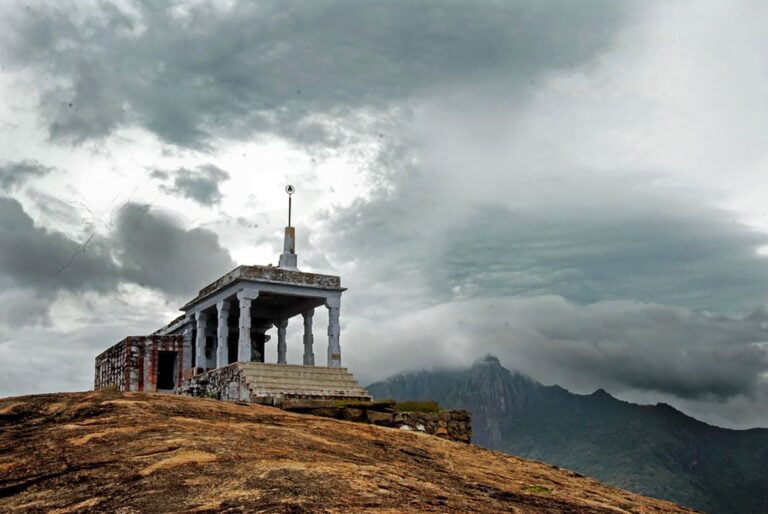 Aralvaimozhi Murugan Temple
