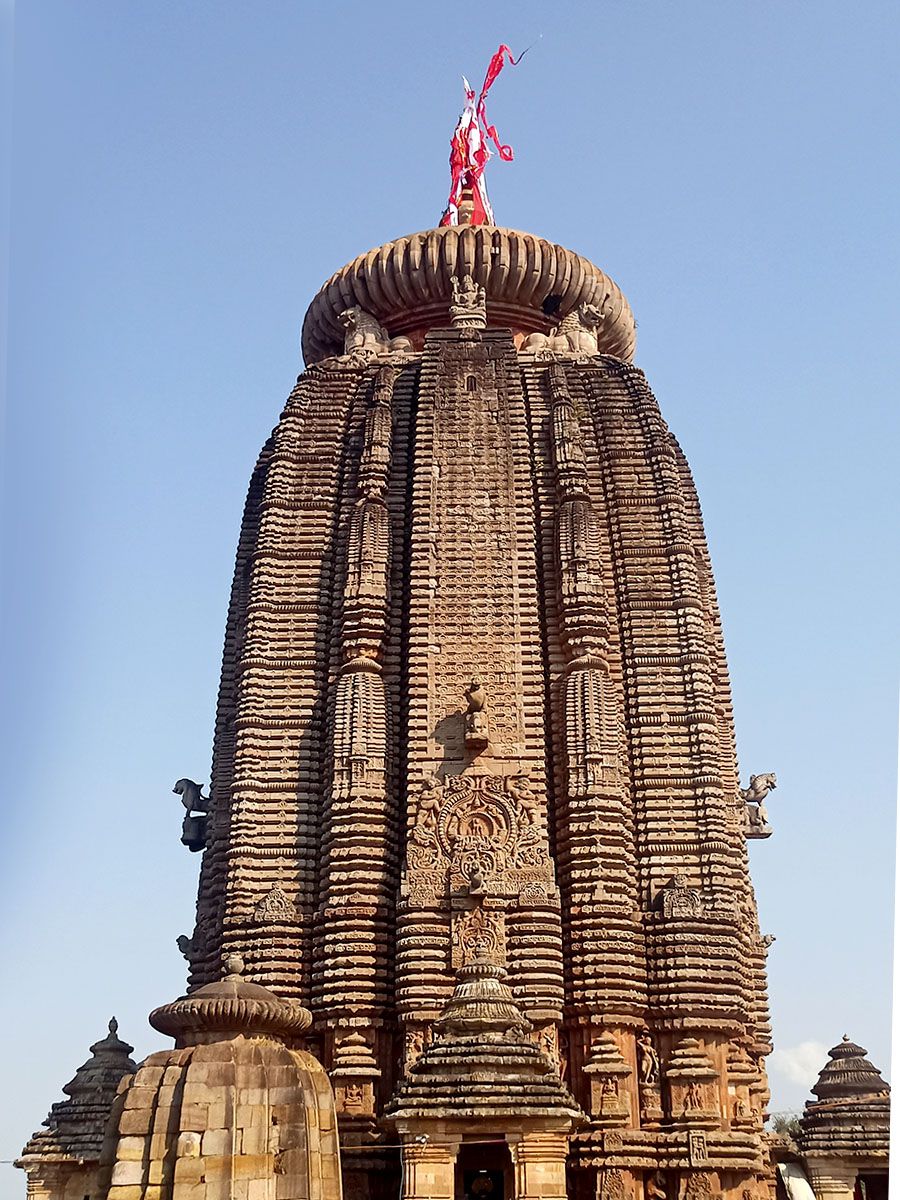 Lingaraj Temple: Odisha's Architectural Marvel - Famous Temples Of India