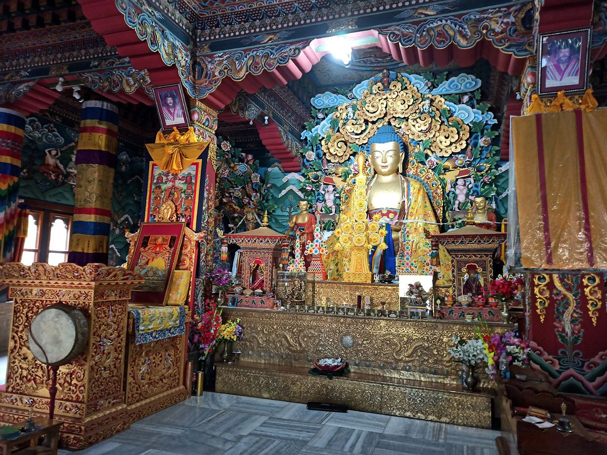 Mahabodhi Temple Bodh Gaya - Famous Temples Of India