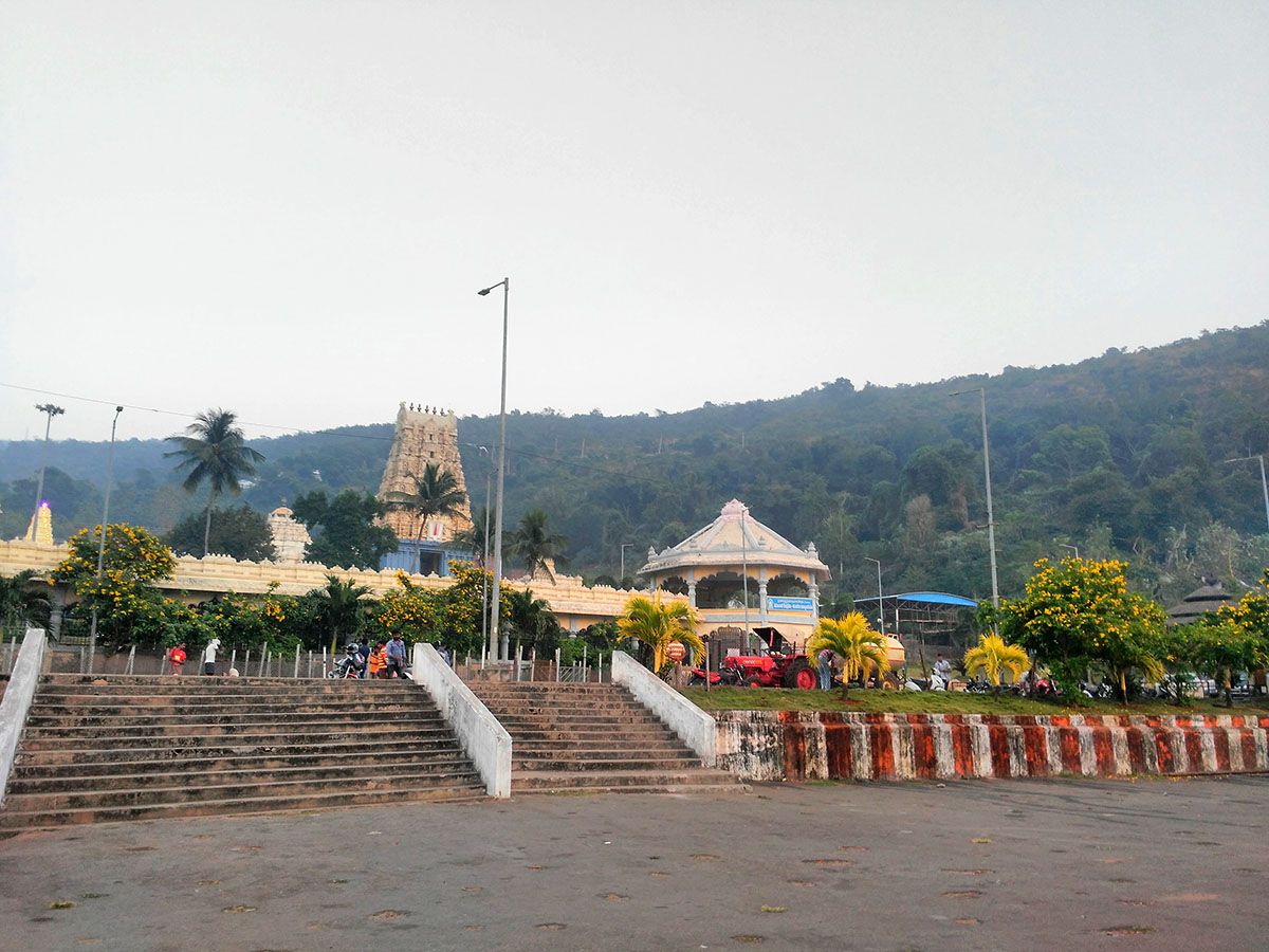 Simhachalam Temple - Varaha Lakshmi Narasimha Swamy - Famous Temples Of ...