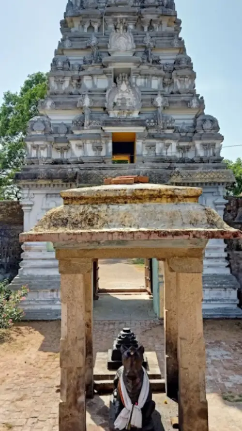 Venni Karumbeswarar Temple Architecture