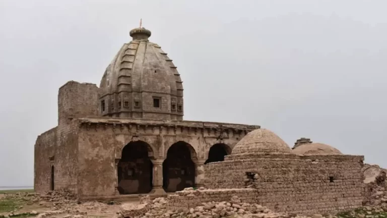 Bathu ki Ladi Temple Jawali