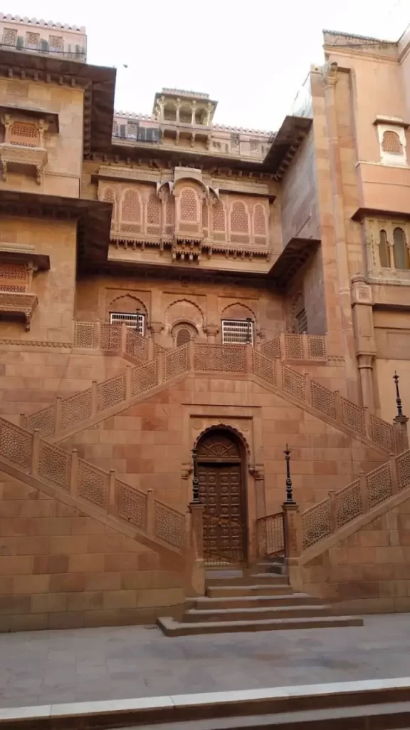 famous shiva temple in bhopal
