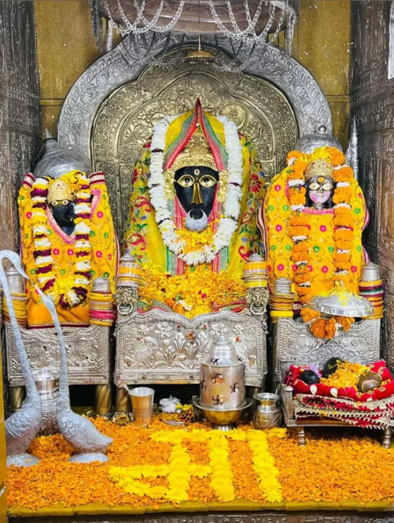 Original Mata Baglamukhi Temple Bankhandi Kangra