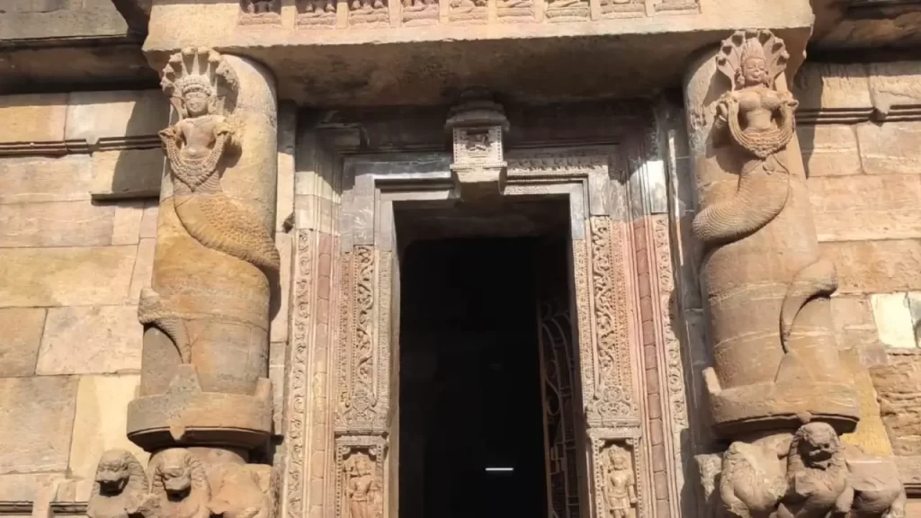 raja rani temple, bhubaneswar timings