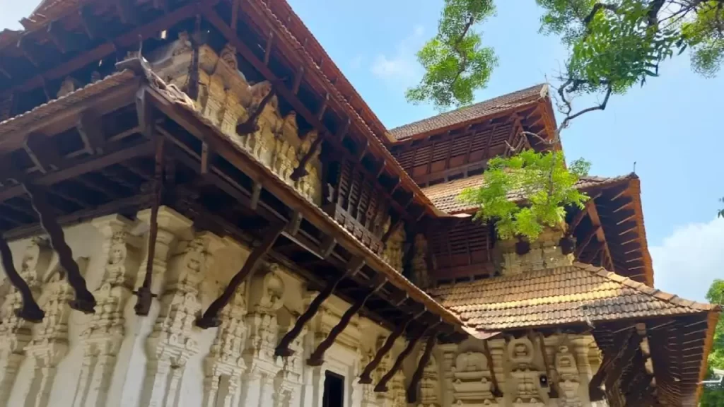 vadakkunnathan temple timings
