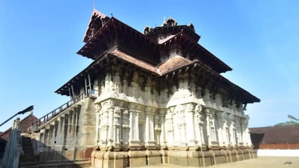 peruvanam temple location
