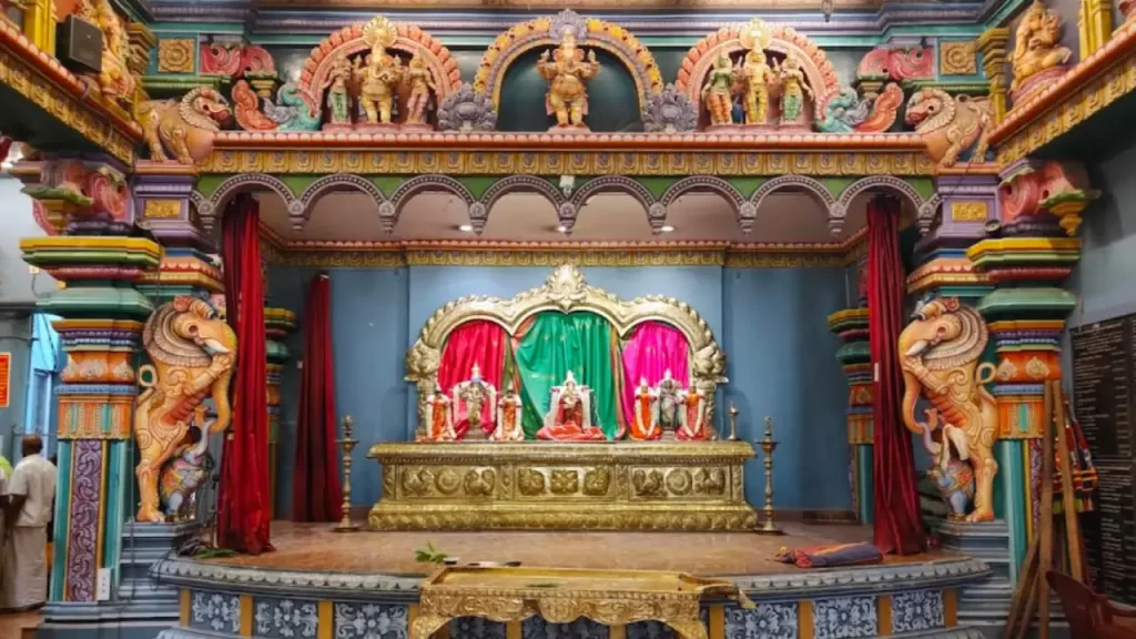 manakula vinayagar temple history
