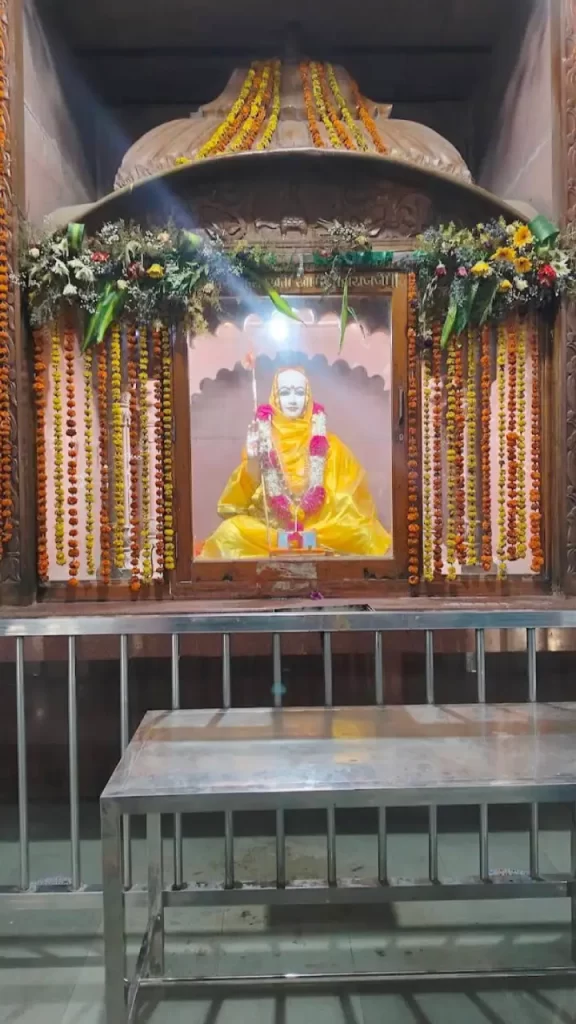 gangapur dattatreya temple accommodation
