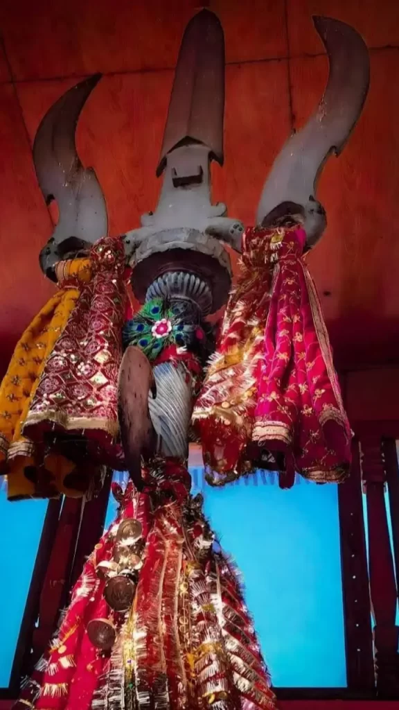 uttarkashi temple Trishul