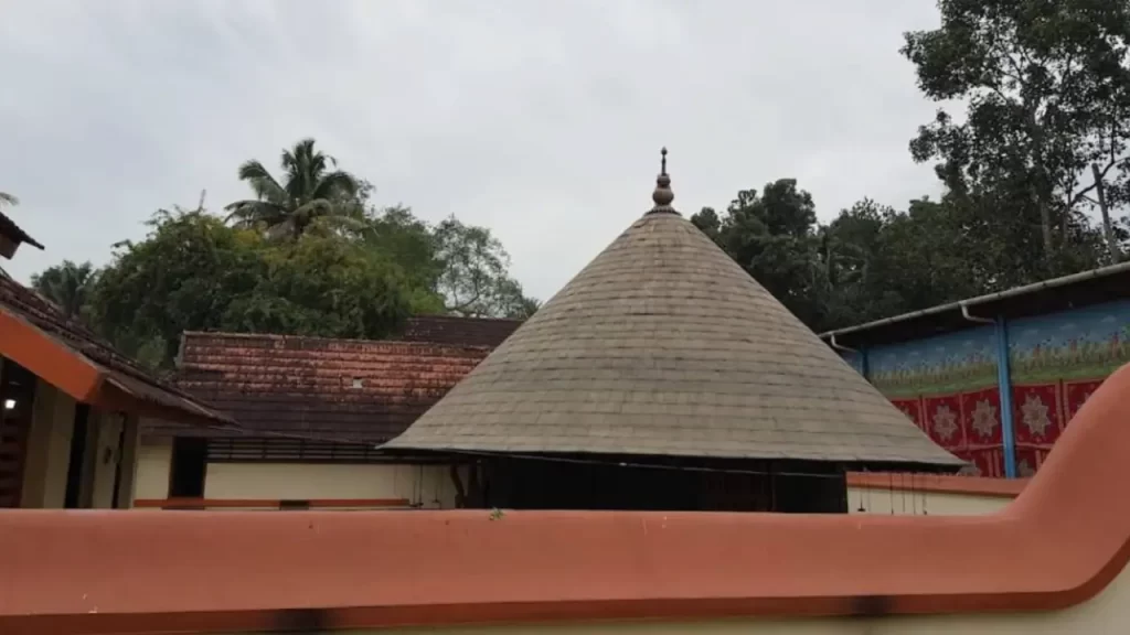 The Legend of the Vembinkulangara Temple