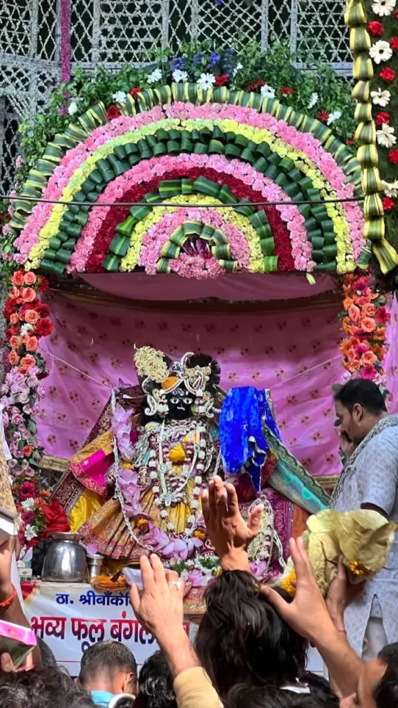 shri banke bihari temple vrindavan photos