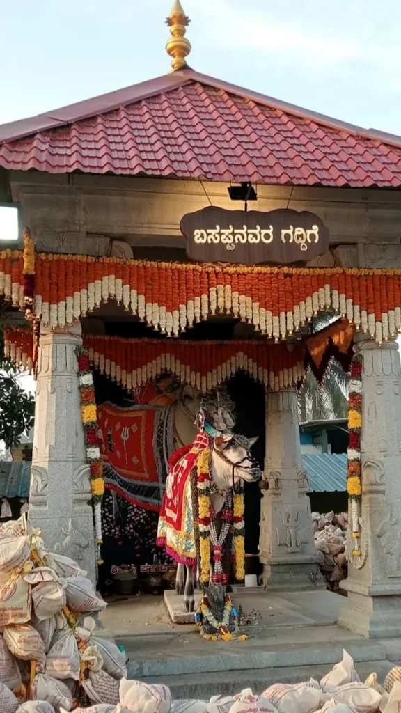 gowdagere chamundeshwari temple timings