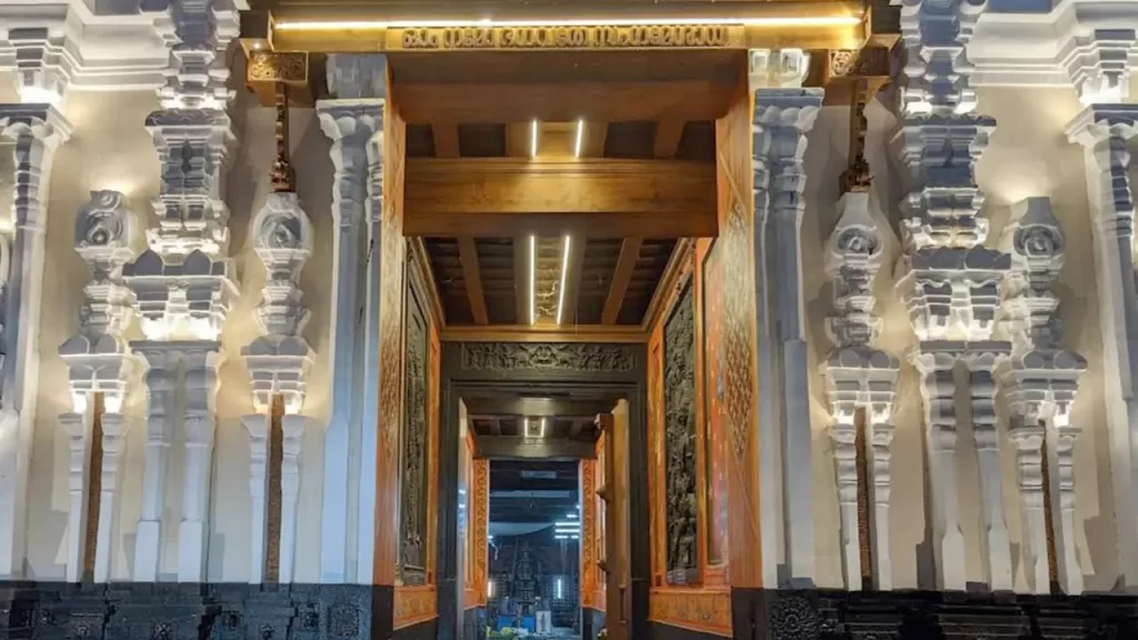 Koodalmanikyam Temple Architecture
