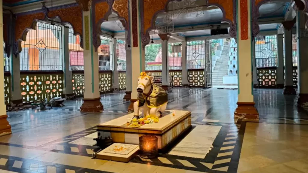 Nandeeshwar idol in Tungareshwar temple
