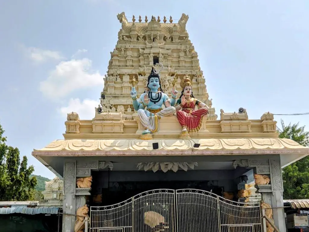 Mahanandi Temple Tower with Lord Shiv and Parvati